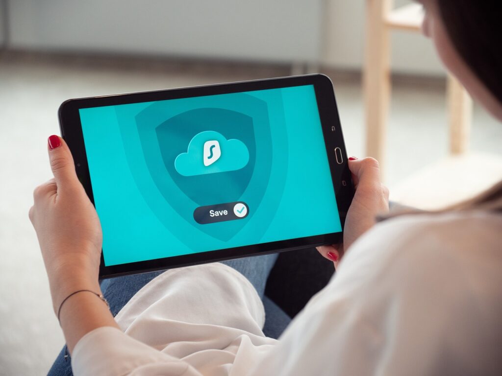 マッチングアプリは何歳から始めるべきなのか？