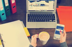 30代働く女性が1年以内に結婚するためにFacebookでバレない婚活アプリの注意点は？